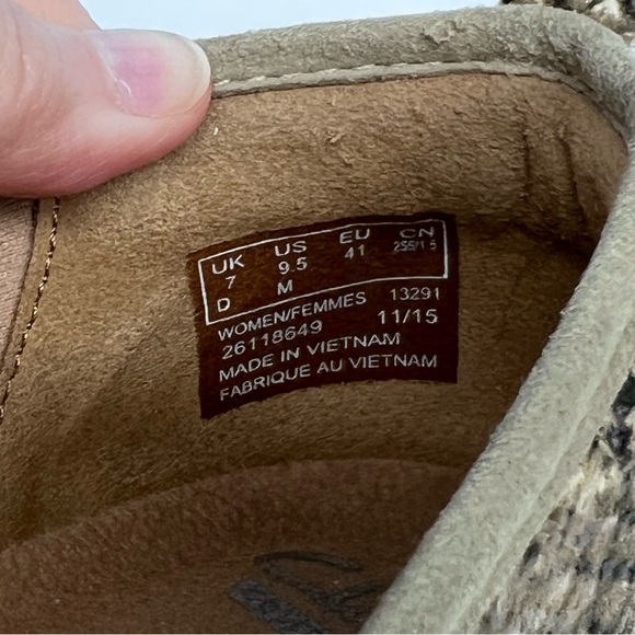 Clarks snakeskin print casual shoes size 7 - Picture 10 of 11